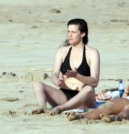 Liv tyler bikini