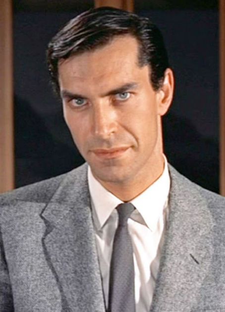 Martin Landau