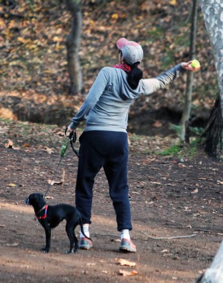 Sarah Silverman – Hike candids with her dog in Los Angeles