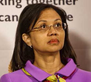 Tina Joemat-Peterson