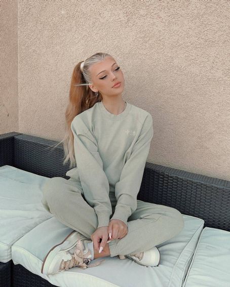Who is Loren Gray dating? Loren Gray boyfriend, husband