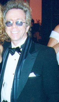 Who is Don Buchwald dating? Don Buchwald girlfriend, wife