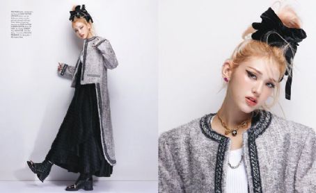 女性情報誌 ELLE Singapore February 2022 SOMI Elle Singapore February 2022 Covers (Elle Singapore)