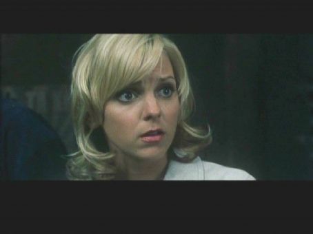 Anna Faris plays Cindy Campbell in Dimension Films' Scary Movie 3, also ...