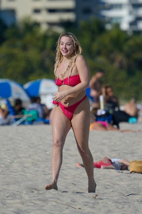 Tana Mongeau – Seen on the beach in Miami