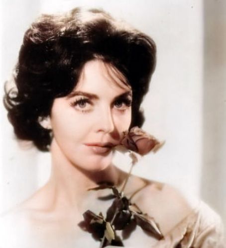 Myrna Fahey