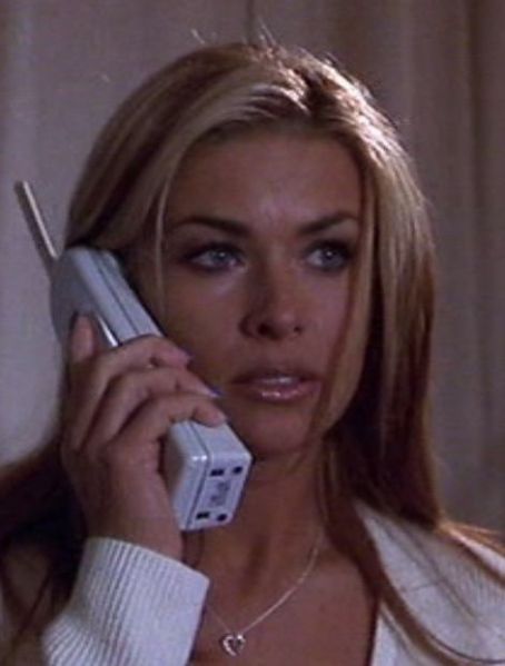 Scary Movie - Carmen Electra