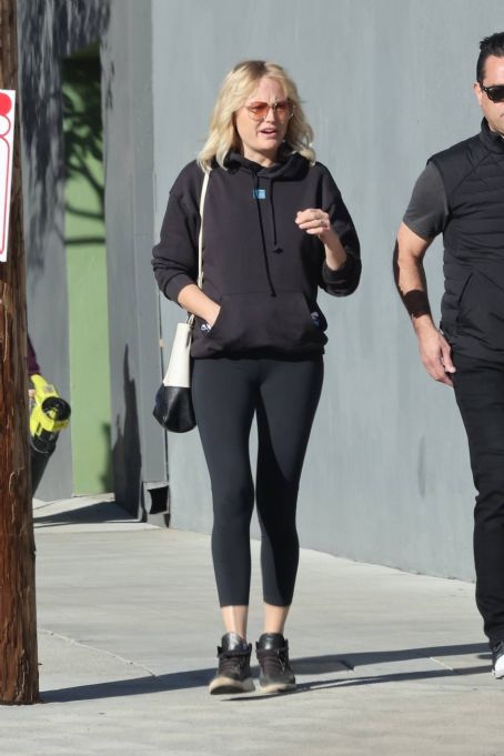 Malin Akerman – Out in Los Angeles