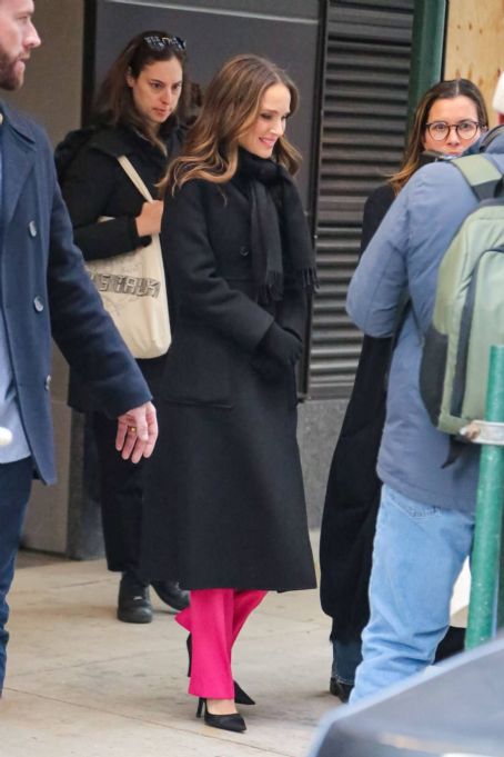 Natalie Portman – Seen in SoHo – New York City