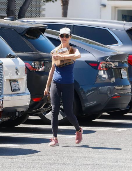 Joanna Krupa – Running errands in Los Angeles