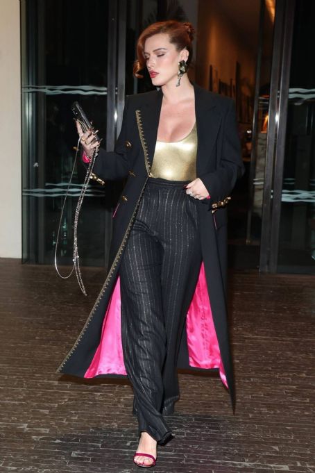 Bella Thorne – Out at Milan Fashion Week