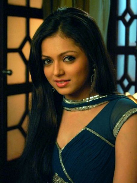 Pictures of Drashti Dhami from Geet Huyi Sabse Parayi