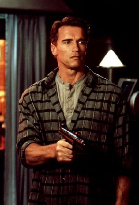 Arnold Schwarzenegger in Total Recall (1990) Picture - Photo of Douglas ...