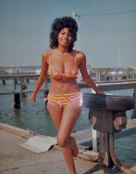 Pam Grier FamousFix post