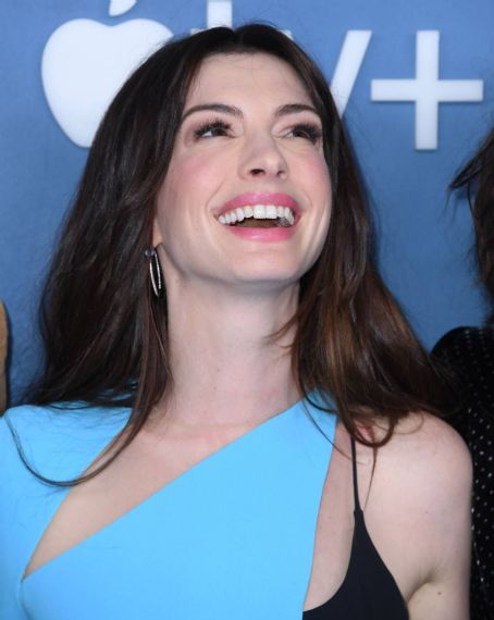 Anne Hathaway – Picture at ‘WeCrashed’ premiere at Academy Museum of Motion Pictures in L.A