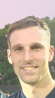 Yoell van Nieff