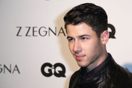 Nick Jonas Is Single; 'Scream Queens' Star Not Dating Selena Gomez