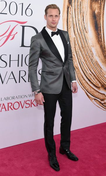 Alexander Skarsgard attends the 2016 CFDA Fashion Awards