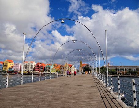 Queen Emma Bridge