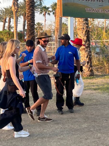 Kate Hudson – With Danny Fujikawa arrive at Coachella Day 3 in Indio