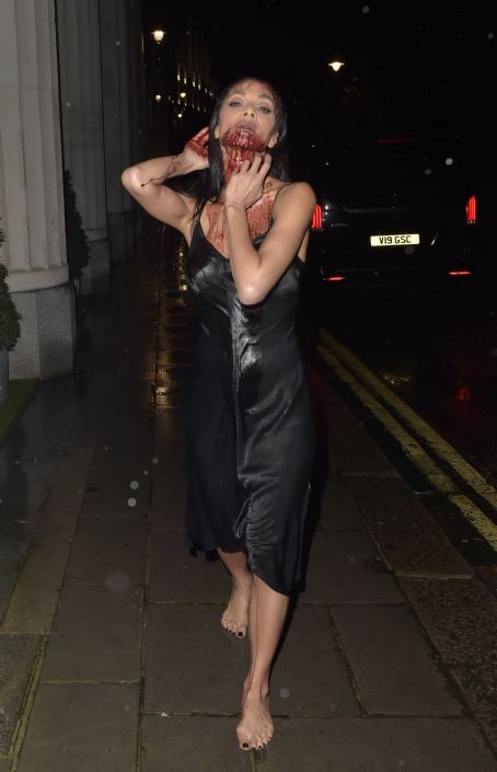 Nicole Scherzinger – In costume with fake blood all over her face and body in London
