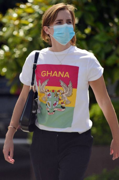 Emma Watson – Shopping candids in West Hollywood
