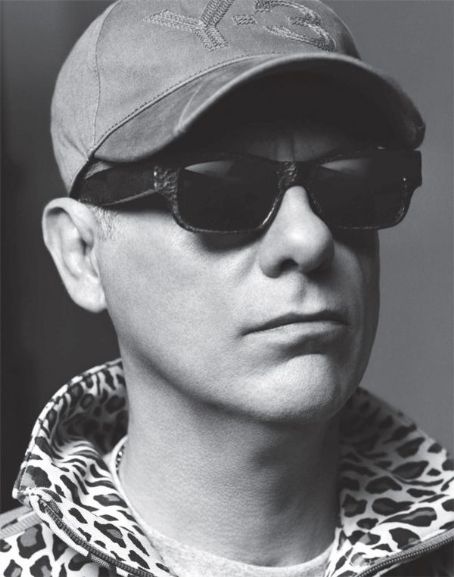 Chris Lowe