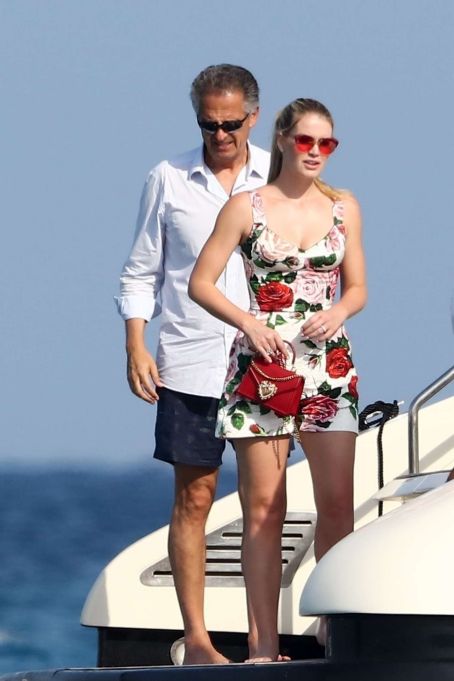 Lady Kitty Spencer And Michael Lewis Spotted In St Tropez Famousfix