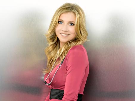 Sarah Chalke - Scrubs Season 8 Promos  Scrubs Picture #15089182 - 454 x  606 - FanPix.Net