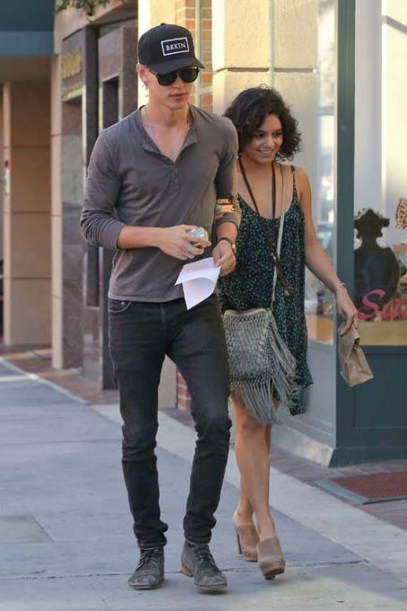 Vanessa Hudgens with Austin Butler: headed to a doctor's office on Bedford Drive in Beverly HIlls