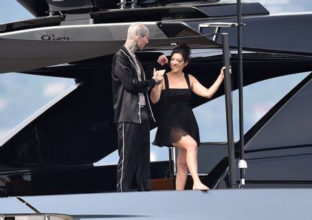 Kourtney Kardashian – With Travis Barker on their boat in Portofino