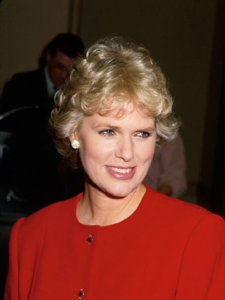 Sharon Gless Photos Sharon Gless Picture Gallery Famousfix