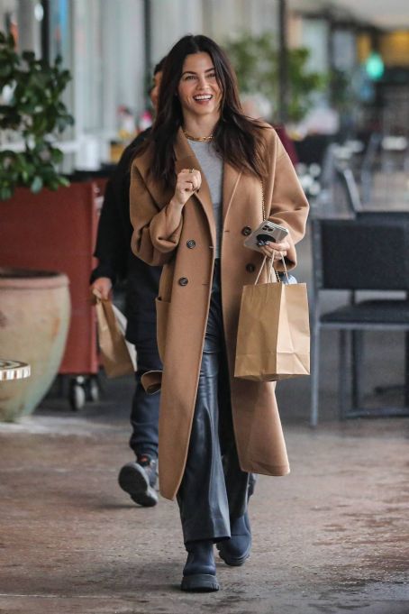 Jenna Dewan – Seen at Fabrocinni’s in Bel Air