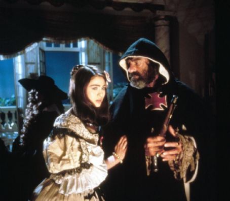 Charlotte Lewis as María-Dolores de la Jenya de la Calde Pirates (1986)