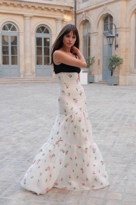 Eiza Gonzalez – Pictured at Giambattista Valli dinner during Paris Fashion Week 2022