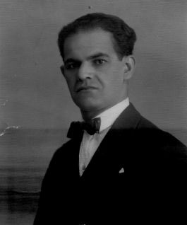 Who is Kalmi Baruh dating? Kalmi Baruh girlfriend, wife