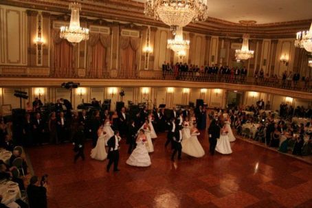 Debutante