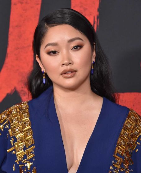 Lana Condor – Coveteur Magazine (April 2022) - FamousFix