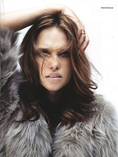 Masha Rudenko - Vogue Magazine Pictorial [Spain] (November 2011)