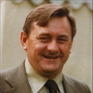 Kenneth Howorth
