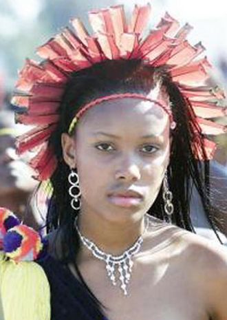 Who is Nothando Dube dating? Nothando Dube boyfriend, husband