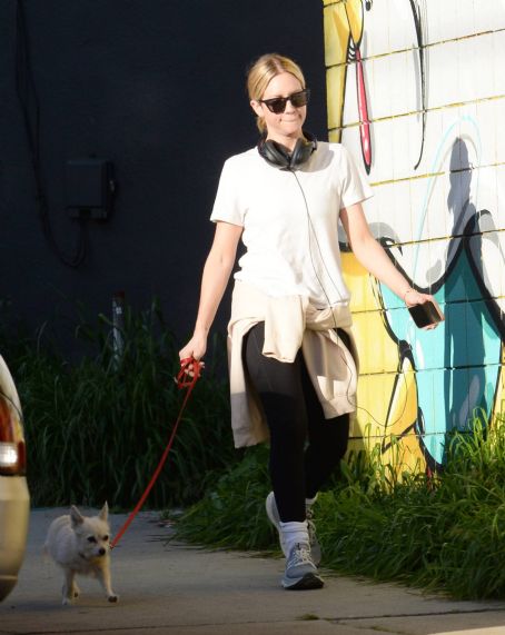 Brittany Snow – Out for a dog walk in Los Angeles