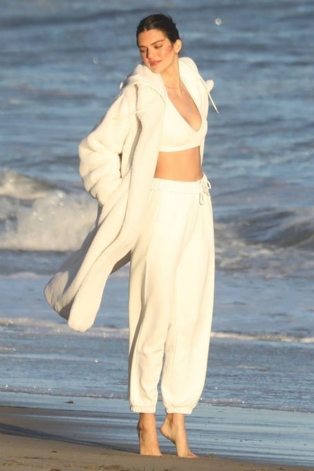 Kendall Jenner – Shooting candids for her Alo Yoga campaign in Malibu