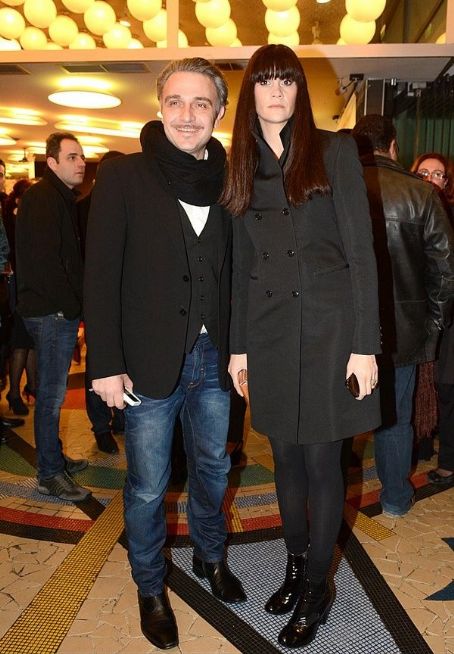 Anna Maria Papaharalambous And Fanis Mouratidis Theater Pemiere Famousfix