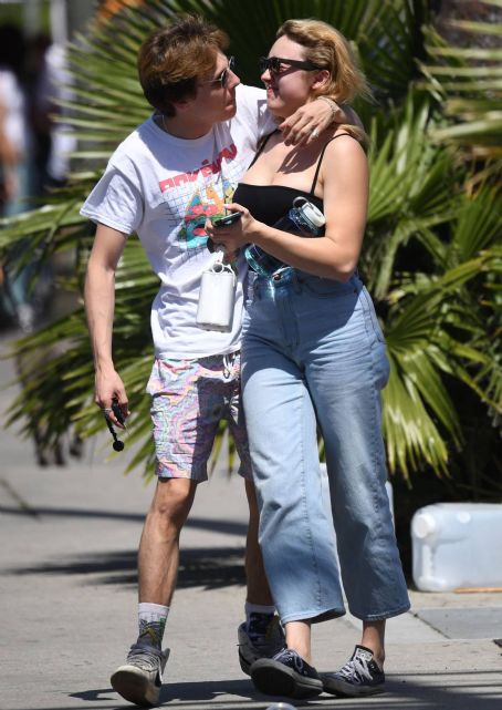 Peyton List – With Jacob Bertrand seen after having brunch together in Los Angeles