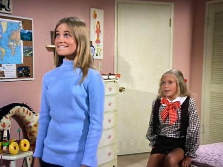 The Private Ear | Maureen McCormick Picture #107905190 - 454 x 340 ...