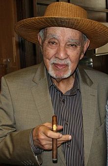 Avo Uvezian