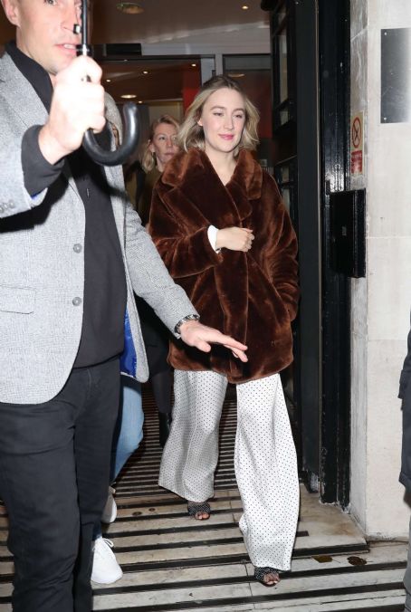 Saoirse Ronan – Arriving at the Zoe Ball Breakfast Show in London