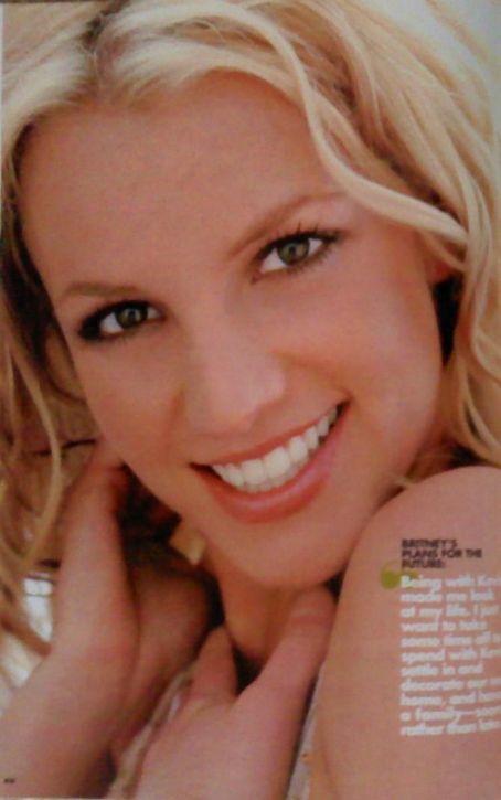 Britney Spears - Redbook Magazine Pictorial [United States] (January 2005)