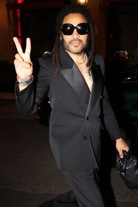 Who is Lenny Kravitz dating? Lenny Kravitz girlfriend, wife